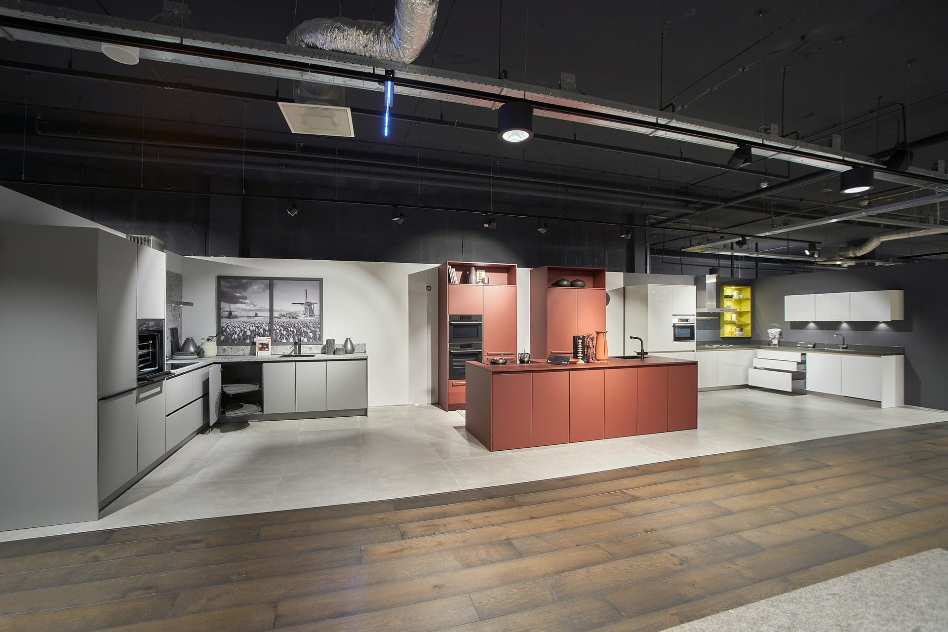 Keukens showroom Rotterdam Tulp