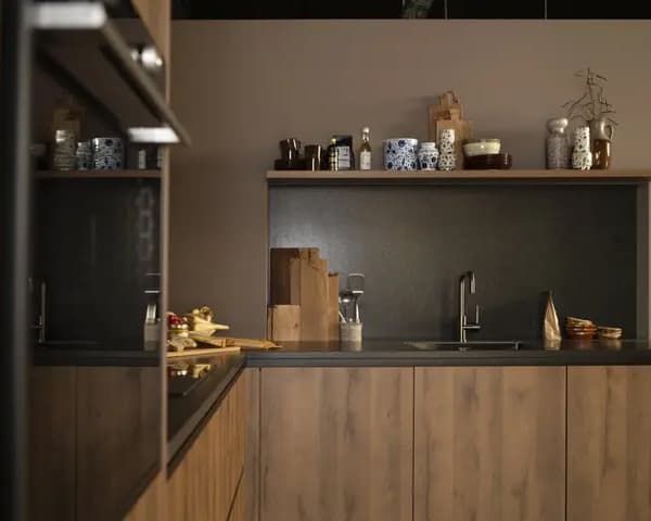 Eiken-houten-bruine-keuken.jpg