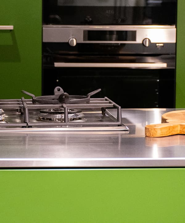 RVS onderdelen in keuken keukenblad.jpg