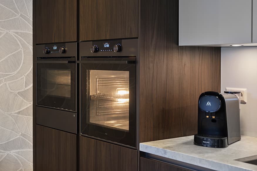 Kastenwand-met-dubbele-oven