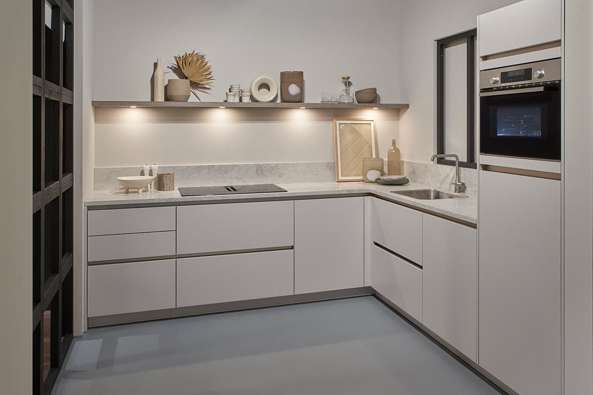 Tulp-Licht-Grijs-hoekkeuken