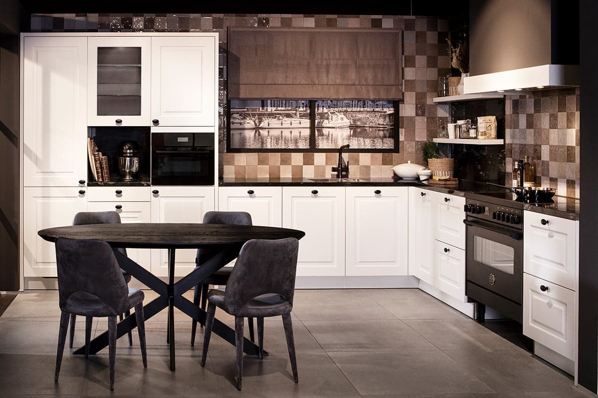 Tulp-Vulcan-Satijnwit-hoekkeuken-klassiek