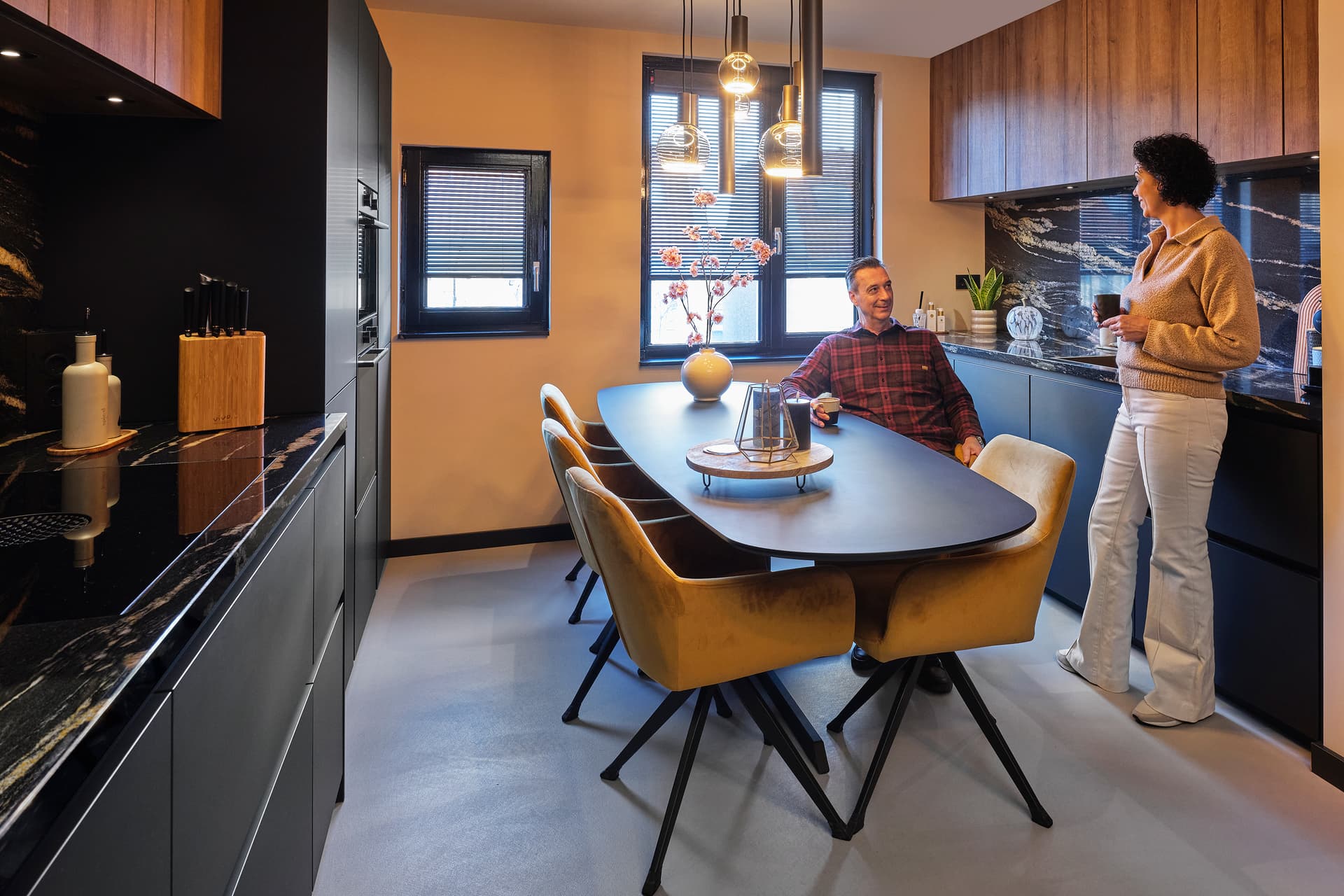 Binnenkijker-Tulpkeukens-Fam-Rutten-Schiedam.jpg Klanten in keuken