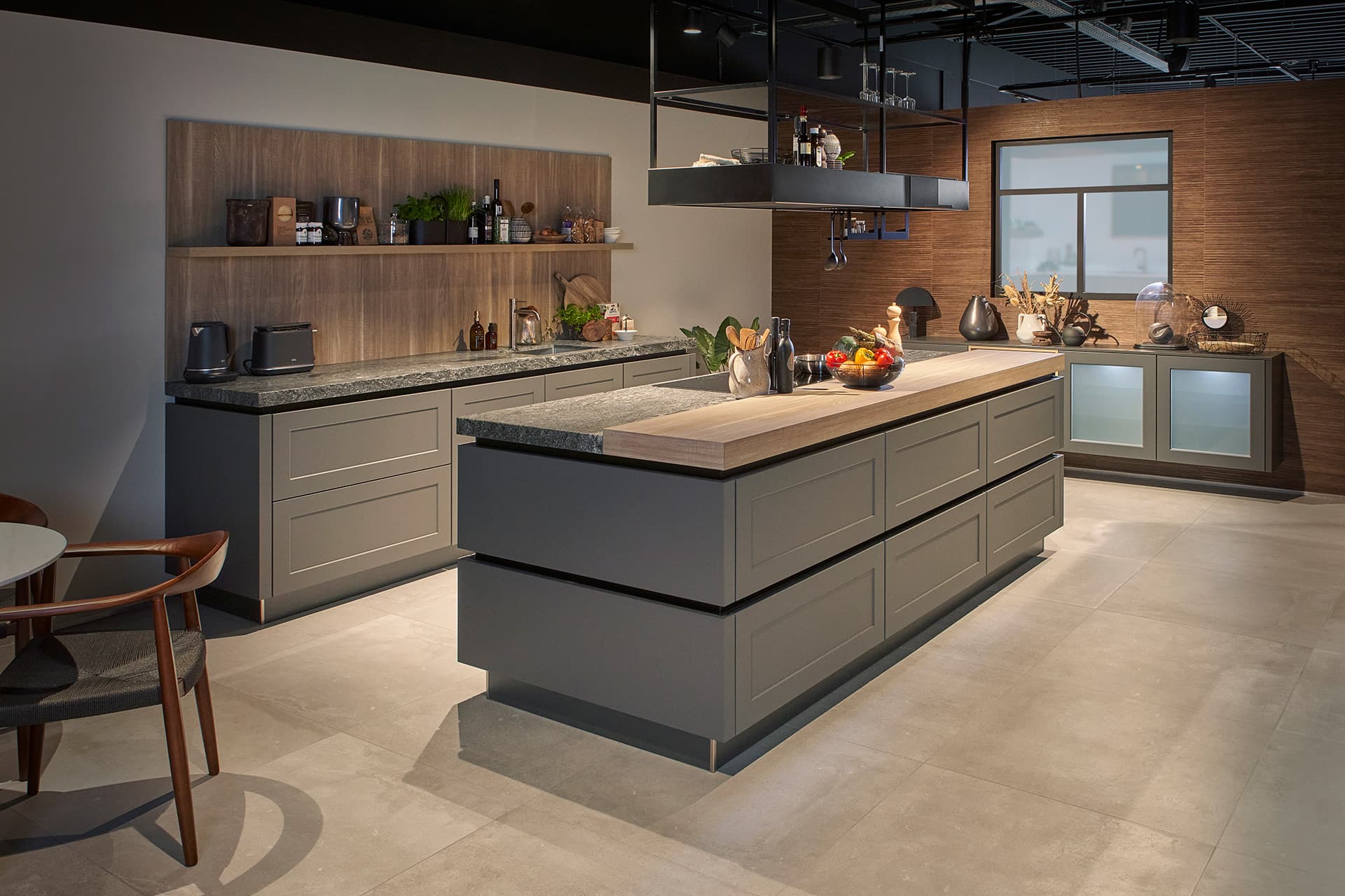Moderne-grijze-keuken.jpg Moderne grijze keuken