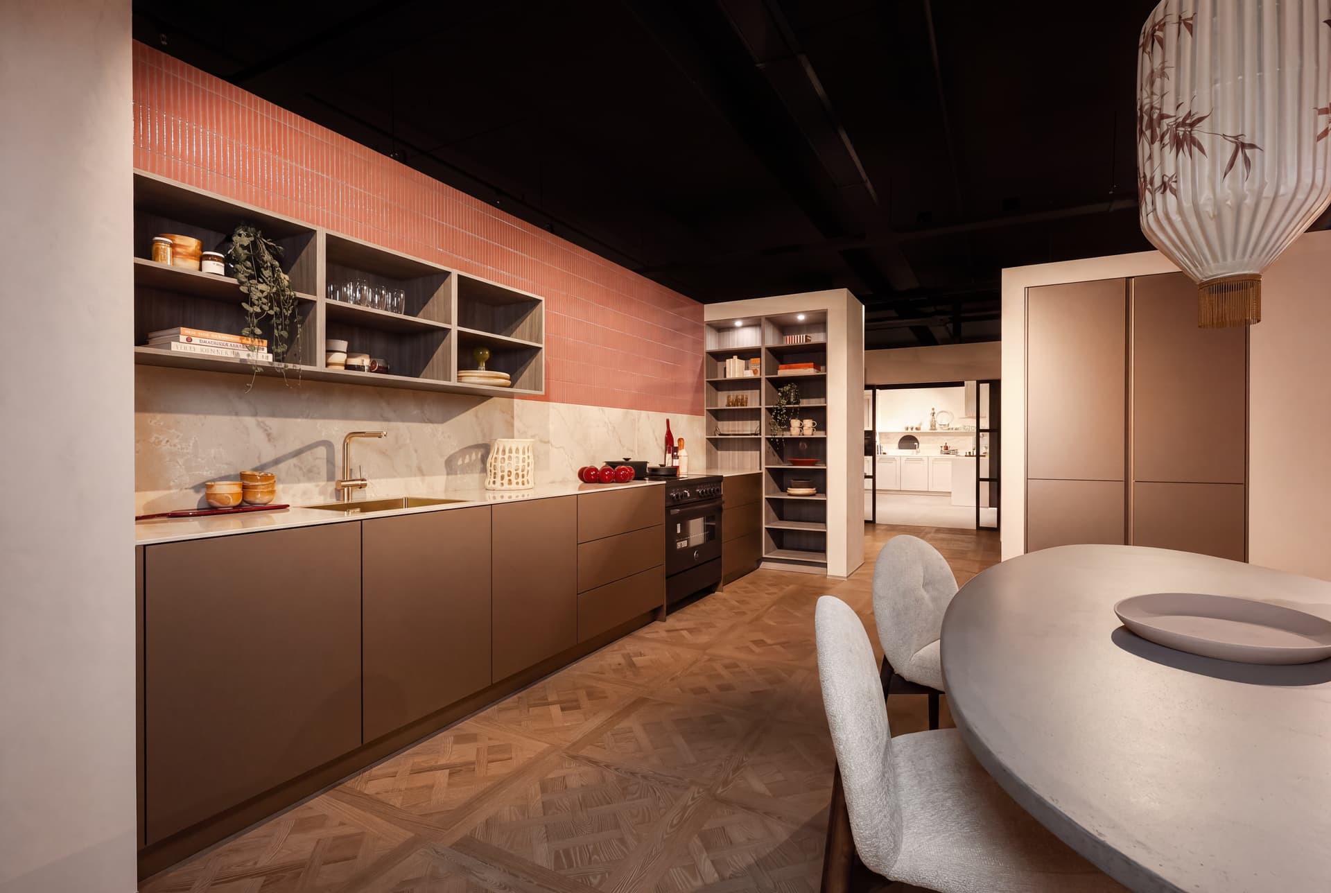 rechte-houten-keuken-showroom-amsterdam.jpg Rechte houtenkeuken