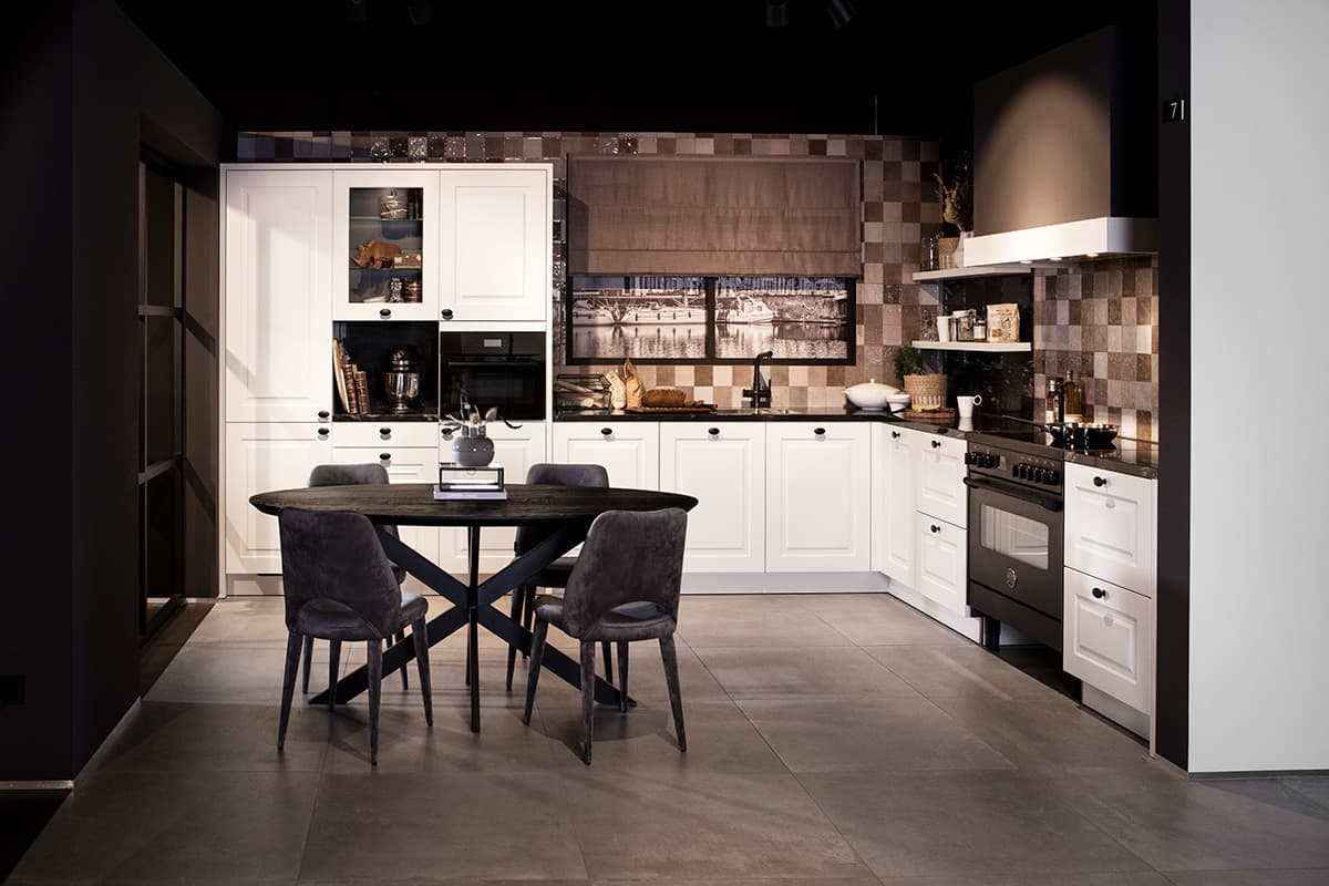 Witte landelijke keuken