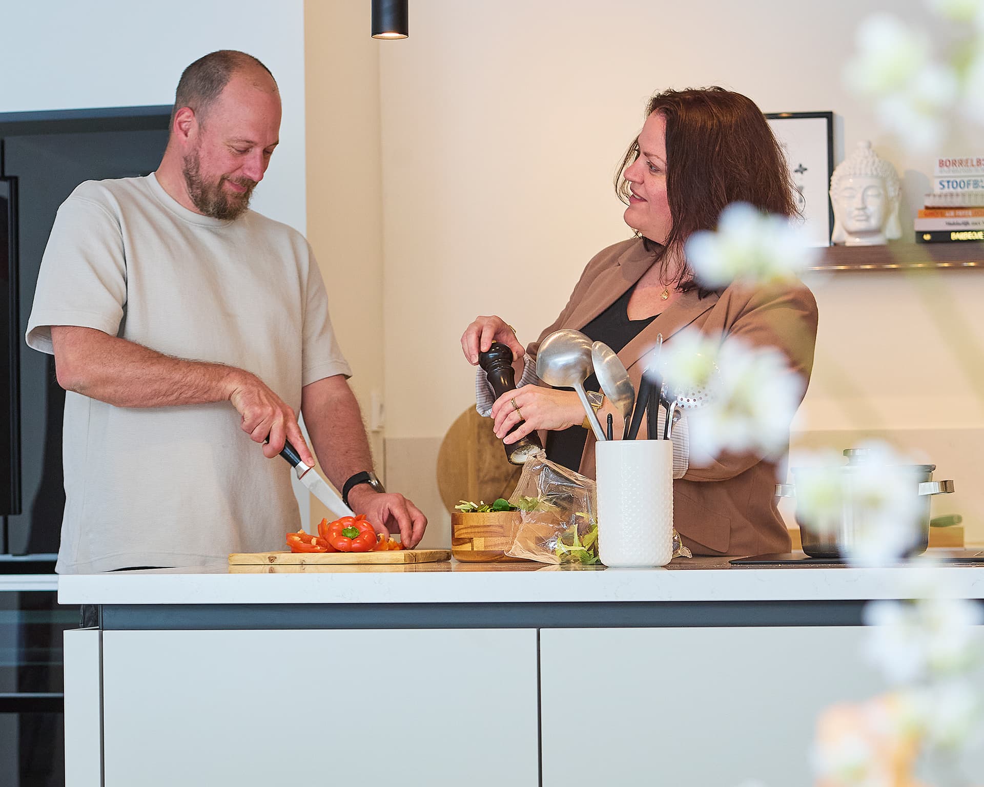 Kopie-van-Binnenkijker-Tulp-Mack-Terneuzen-8472.jpg Klanten in Tulp keuken